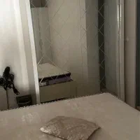 تخت خواب دونفر۲عدد پاتختی و میز آرایشی وکمد بزرگ|تخت و سرویس خواب|تهران, افسریه شمالی|دیوار