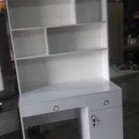 میزتحریر کتابخانه دار