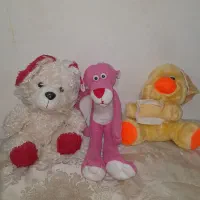 سه عدد عروسک