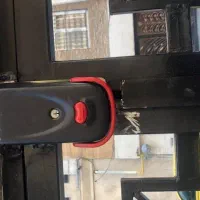 باز کردن درب کلیدسازی و قفل سازی شبانه روزی سیار|خدمات پیشه و مهارت|قم, زنبیل آباد|دیوار