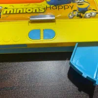 جامدادی مینیون|لوازم التحریر|رشت, گلسار|دیوار