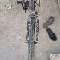 دوچرخه بنفش