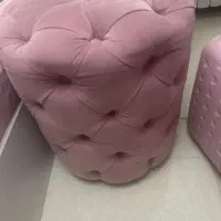 میز آرایش همراه با آینه و پاف