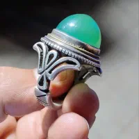 عقیق سبز طبیعی دو پوست