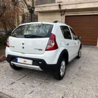 رنو ساندرو استپ‌وی اتوماتیک مدل 1397