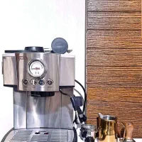 فروش قهوه ساز بسیار تمیز نواNCM127