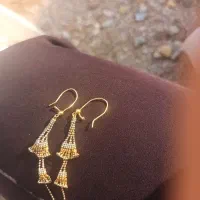 طلا ۴.۷۰۰ چهار گرم و ۷۰۰ سوت