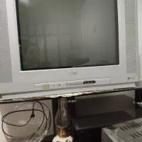 تلوزیون ال جی 21اینچ با دستگاه دیجیتال میز تلوزیون