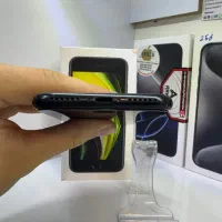 آیفون SE 2020 حافظه ۱۲۸|موبایل|کرج, گوهردشت|دیوار