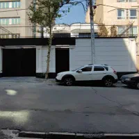 ۱۰۰۰ متر مستغلات سند اداری فلت . حیاط مشجر . ظفر