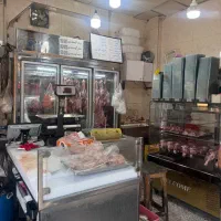 کارگر ماهر مرغ فروشی