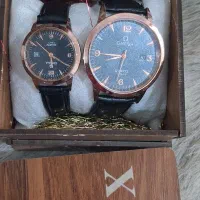 یک جفت ساعت نو مناسب ولنتاین و روزمرد