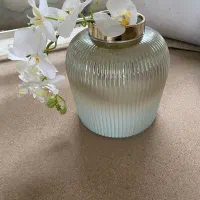 گلدون شیشه ای