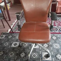 صندلی چرخ دار به علت نداشتن جا