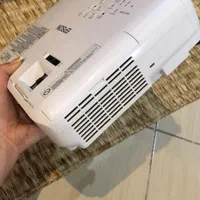 فروش ویدئو پرژکتور به همراه پرده سیار