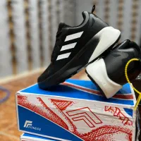 کفش آدیداس خارجی|کیف، کفش، کمربند|شیراز, شهرک سراج‎|دیوار