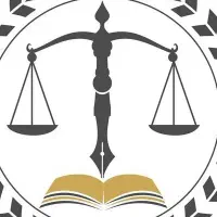 منشی و مدیر دفتر موسسه حقوقی