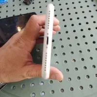 اپل iPhone 8 Plus با حافظهٔ ۶۴ گیگابایت