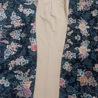 شلوار کرمی مازراتی نو هستش سایز ۴۴قیمت ۳۴۰