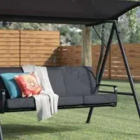 استخدام آقا در فروشگاه همراه سوئیت