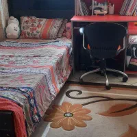 تخت و میز تحریر و کشو و آینه قدی قیمت مناسب|تخت و سرویس خواب|تهران, فلاح|دیوار