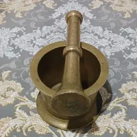 هاون قدیمی سالم به دونه ایراد|کلکسیون اشیاء عتیقه|سقز, |دیوار