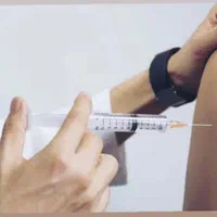 کارگاه آموزشی تزریقات و سرم با معرفی به کار
