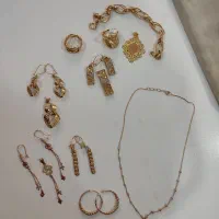 مقداری طلا نوی استفاده نشده