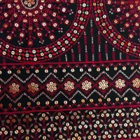 پارچه  لباسی سوزن دوزی یلدایی