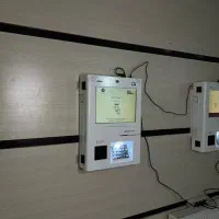 عابربانک به همراه کش لس رومیزی