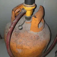 دو عدد کپسول ایران گاز با یه رگولاتور فشار قوی