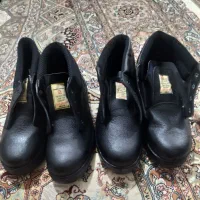 کفش ایمنی نگهبان شماره 42