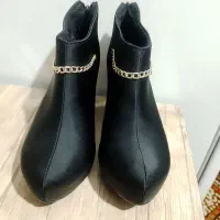 کفش|کیف، کفش، کمربند|فردوسیه, |دیوار