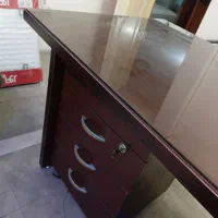 میز اداری و کار۷۰×۱۴۰همراه با محافظ شیشه خیلی تمیز|مبلمان اداری|تهران, جمالزاده|دیوار