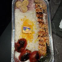 آشپز/آشپز ایرانی/وسط کار/پیک موتوری