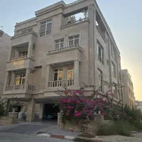 ۸۲ متر تراس بزرگ نوبنیاد ۳