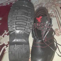 کفش کار ایمنی|کیف، کفش، کمربند|دورود, |دیوار