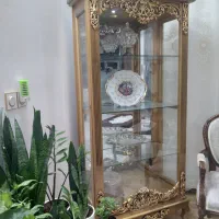 بوفه ورق طلا