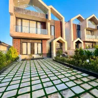 ویلا-تریبلکس-250-م-روفگاردن-ویو-دلباز