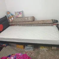 باسلام یک عدد تخت یک نفر ویک عدد صندلی چرخشی|تخت و سرویس خواب|قم, نخودی|دیوار