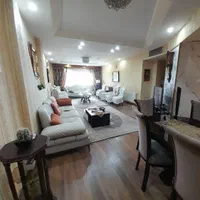 خانه ۱۴۰ متر.۳ خواب. چشم انداز خوب. جنوب شرقی. طبقه ۷