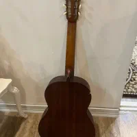 گیتار کلاسیک درحد نو|گیتار، بیس، امپلیفایر|شهریار, رزکان|دیوار