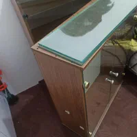 بوفه . کتابخانه.
