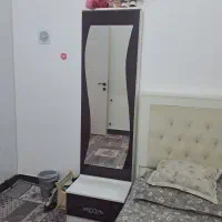 میز اینه با اینه سالم