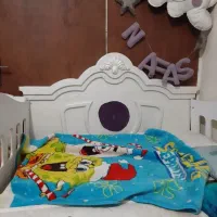 تخت کودک سفید  با تشک