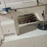 دوعددچرخ گلدوزی یکی صنعتی یکی هفت میل نوو