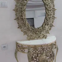 آینه و میز|آینه|بهارستان, |دیوار