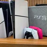 Ps5 slim دو دسته فول بازی با پایه شارژ و کیف|کنسول، بازی ویدئویی و آنلاین|قم, عمار یاسر|دیوار