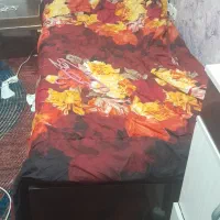 تختخواب یکنفره دارای ترک