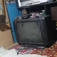 تلویزیون با یک دستگاه دیجیتال همراه ۲۰متر سیم